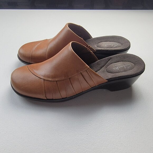 Clarks Women's Brown Leather Clogs Size 8.5M - Picture 8 of 9